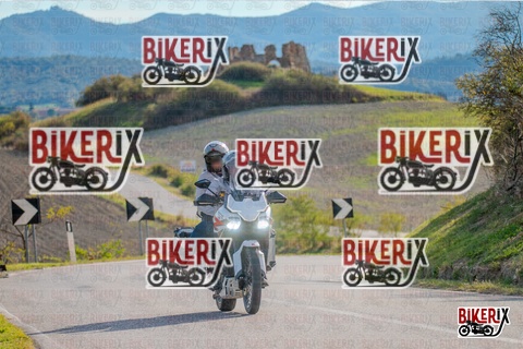 Volterra 19-10-25 h15-55 2430